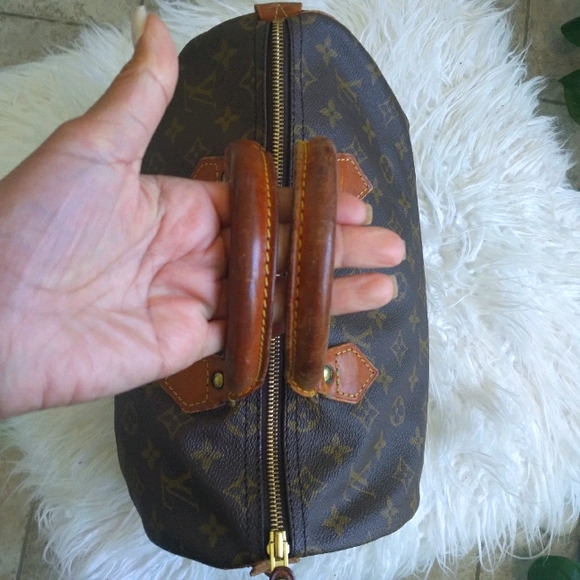 *SOLD*~LOUIS VUITTON VINTAGE SPEEDY 30 - Picture 4 of 10